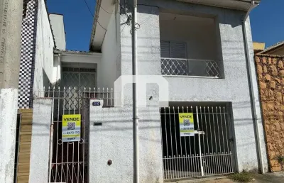 Excelente oportunidade! casa à venda com 2 quartos, 2 salas, 2 banheiros e 1 vaga no bairro carrão.