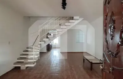 Imperdível casa à venda em são paulo-sp, no alto da mooca: 3 quartos, 1 suíte, 2 salas, 3 banheiros,