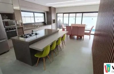 Casa com 3 suítes, piscina e churrasqueira em jundiaí, são paulo!