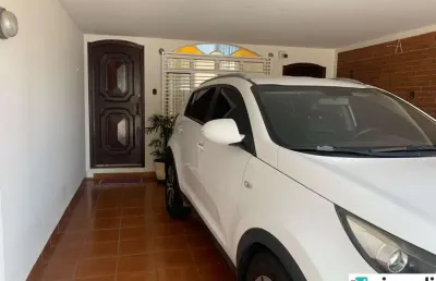 Casa residencial de 3 quartos com churrasqueira e edícula em jundiaí!