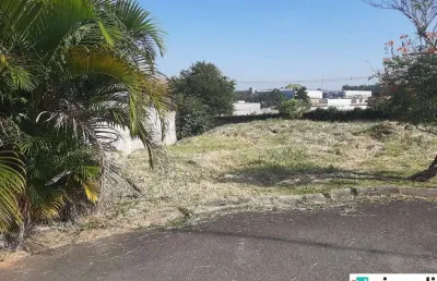 Lote de 318m² à venda em condomínio fechado, bairro engordadouro!