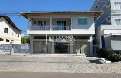 Casa com 3 dormitórios à venda no bairro capitais em timbó/sc