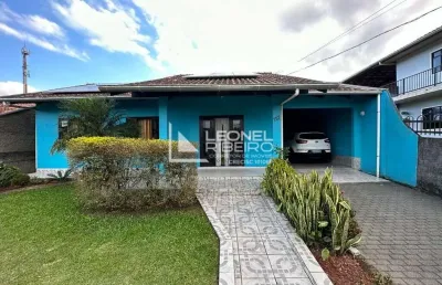 Casa à venda com 3 dormitórios no bairro fritz lorenz em timbó/sc