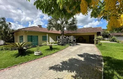 Casa à venda com 3 dormitórios no bairro quintino em timbó/sc