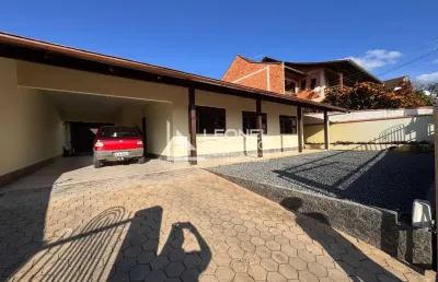 Casa com 4 dormitórios à venda, 175,85 m² no bairro quintino em timbó/sc