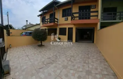 Casa com 3 quartos à venda na rua ângelo bonato, 102, ana rech, caxias do sul por r$ 660.000