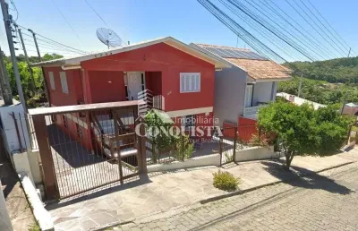 Casa com 2 quartos à venda na rua agnaldo luís boeira, 1397, jardim iracema, caxias do sul por r$ 520.000