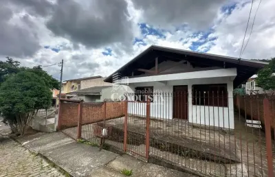 Casa com 2 quartos à venda na fernando antonio carlin, 172, jardim iracema, caxias do sul por r$ 600.000