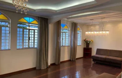 Casa com 4 quartos à venda na Rua Zilah Correa de Araújo, --, Ouro Preto, Belo Horizonte