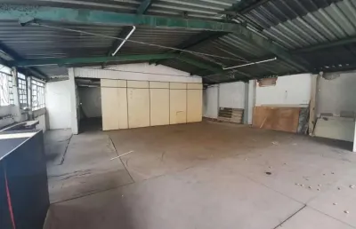 Barracão / Galpão / Depósito à venda na Rua dos Guajajaras, --, Barro Preto, Belo Horizonte