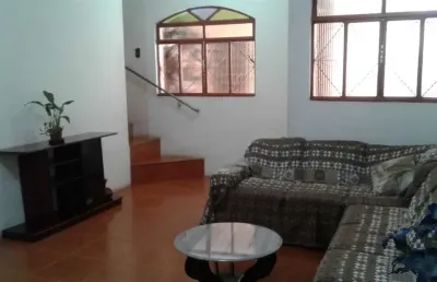 Casa a venda bairro camargos, próximo estação do metrô cidade industrial