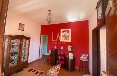 Casa 03 quartos e 03 edículas independentes alugadas à venda santa efigênia