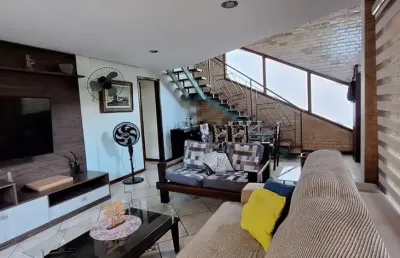 Excelente casa duplex no lugar mais charmoso de pendotiba