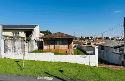 Terreno meio de quadra com 444 m² em bairro residencial