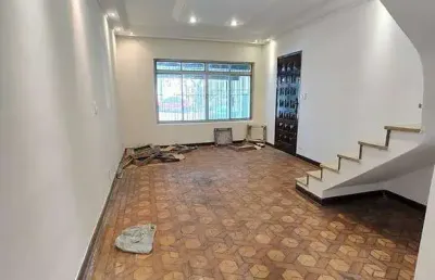 Casa com 3 quartos para alugar no Jardim Taboão, São Paulo 