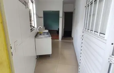 Casa com 1 quarto para alugar no Jardim Rosa Maria, São Paulo 
