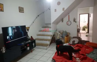 Procurando sobrado? achou ! sobrado no bairro pauliceia em são bernardo do campo, 2 amplos dormitórios, banheiro com box de vidro, cozinha grande, lavanderia coberta e pequeno quintal. garagem coberta
