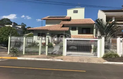 Casa com 3 quartos à venda na rua áustria, 271, moinhos de vento, canoas por r$ 1.810.000