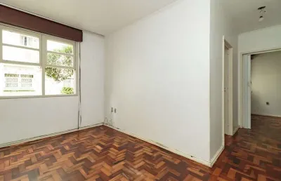 Apartamento com 2 quartos à venda na rua morretes, 88, santa maria goretti, porto alegre por r$ 205.000