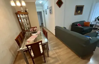 Apartamento de 2 dormitórios com dependencia frente mar 640mil