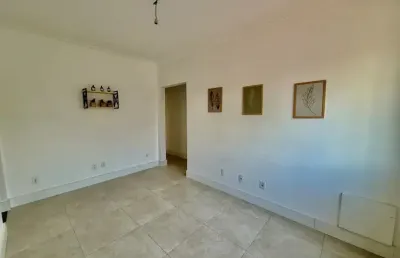 Apartamento de 3 dormitórios 85m² reformado no embaré 420mil