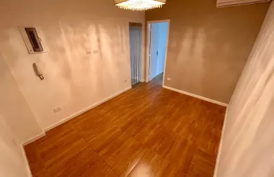 Apartamento de  48m² na quadra da praia no gonzaga totalmente reformado 360mil