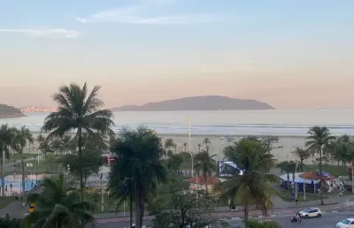 Apartamento á venda reformado com 2 quartos e vista mar – itararé, são vicente