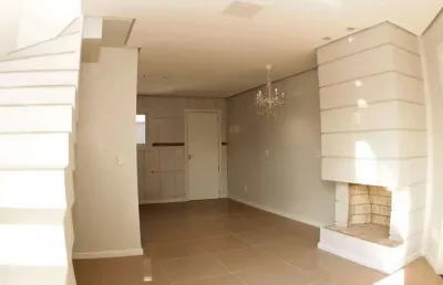 Casa em condomínio fechado com 2 quartos à venda na rua joão simplício, 456, centro, canela, 87 m2 por r$ 788.000