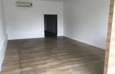 Ponto comercial à venda na rua são pedro, 630, centro, gramado, 109 m2 por r$ 3.180.000