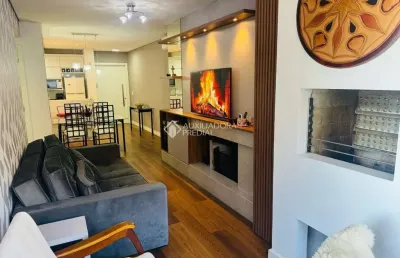 Apartamento com 2 quartos à venda na avenida osvaldo aranha, 570, centro, canela, 75 m2 por r$ 990.000
