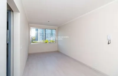 Apartamento com 2 quartos à venda na avenida teresópolis, 2550, teresópolis, porto alegre, 68 m2 por r$ 235.000