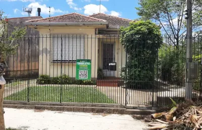 Casa com 2 quartos à venda na rua serafim alencastro, 81, sarandi, porto alegre, 145 m2 por r$ 450.000