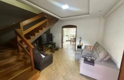 Casa com 4 quartos à venda na rua monte bonito, 32, jardim floresta, porto alegre, 200 m2 por r$ 1.200.000