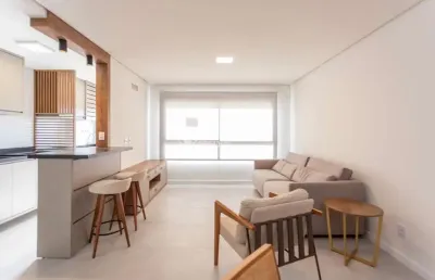 Apartamento com 2 quartos à venda na avenida do forte, 1062, vila ipiranga, porto alegre, 62 m2 por r$ 675.000