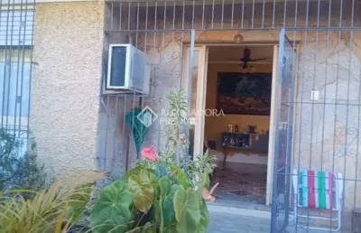 Casa com 3 quartos à venda na rua doutor huet bacellar, 97, jardim itu sabará, porto alegre, 211 m2 por r$ 699.000