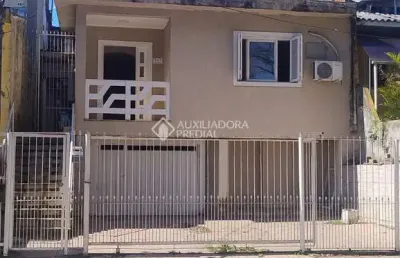 Casa com 2 quartos à venda na rua braille, 351, costa e silva, porto alegre, 137 m2 por r$ 370.000