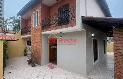 Sobrado com 04 dormitórios e 06 vagas em osasco, b. vista.