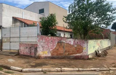 Casa com 2 quartos à venda no Jardim Lucila, Tatuí 