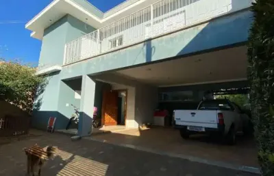 Belíssima casa a venda no bairro colina verde - tatuí/sp.