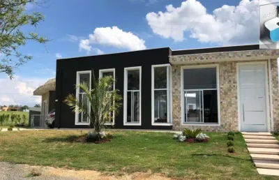Incrível casa com piscina a venda em condomínio fechado ninho verde i eco residence em porangaba- sp