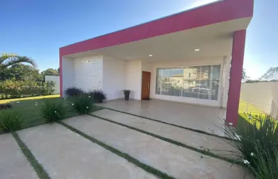 Maravilhosa casa no condomínio ninho verde i eco residence - porangaba