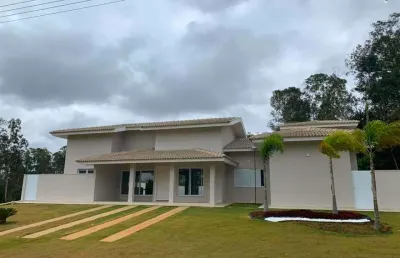 Belíssima casa a venda no condomínio santa barbara resort residence - águas de santa barbara/sp.