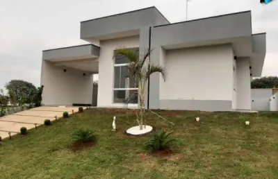 Linda casa no condomínio ninho verde i eco residence - porangaba/sp.