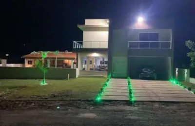 Maravilhosa casa a venda no condomínio ninho verde i  eco residence - porangaba/sp.
