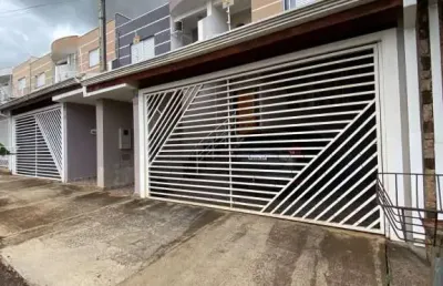 Charmosa casa à venda no bairro village, tatuí, sp!