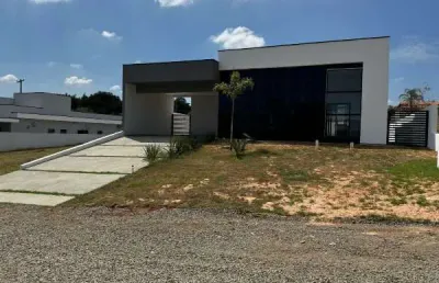 Casa térrea com 3 quartos à venda no ninho verde i – 164 m² – r$ 680.000