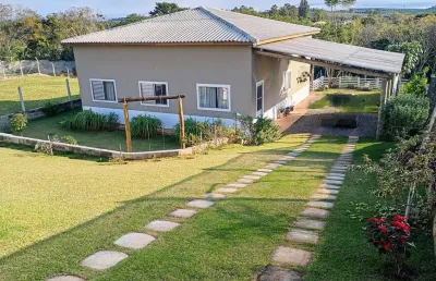Chácara exclusiva em condomínio fechado – viva o melhor do campo com conforto e segurança!