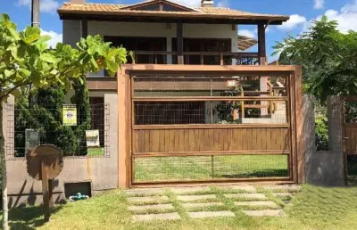 Casa em condomínio fechado com 3 quartos à venda na rua neri inacio silva, 232, ferraz, garopaba por r$ 2.200.000
