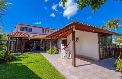 Casa em condomínio fechado com 4 quartos à venda na viúva maria antônia dos santos, 397, centro, garopaba por r$ 1.480.000