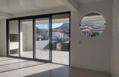 Casa em condomínio fechado com 3 quartos à venda na ivo joaquim cardoso, 1200, areais da palhocinha, garopaba por r$ 790.000